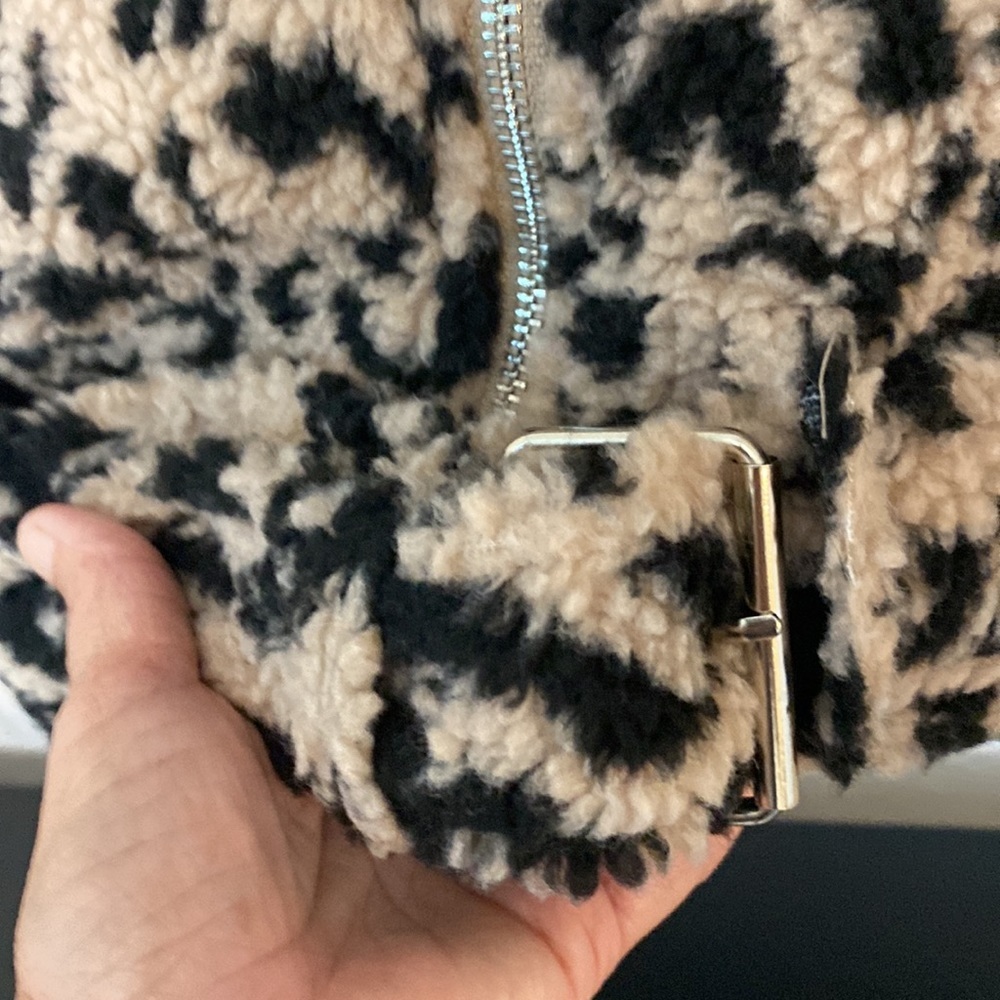 Pretty Little Thing Leopard Print Oversized, Bike… - image 6